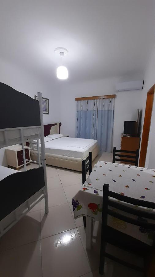 Apartament Vladimir Sela *